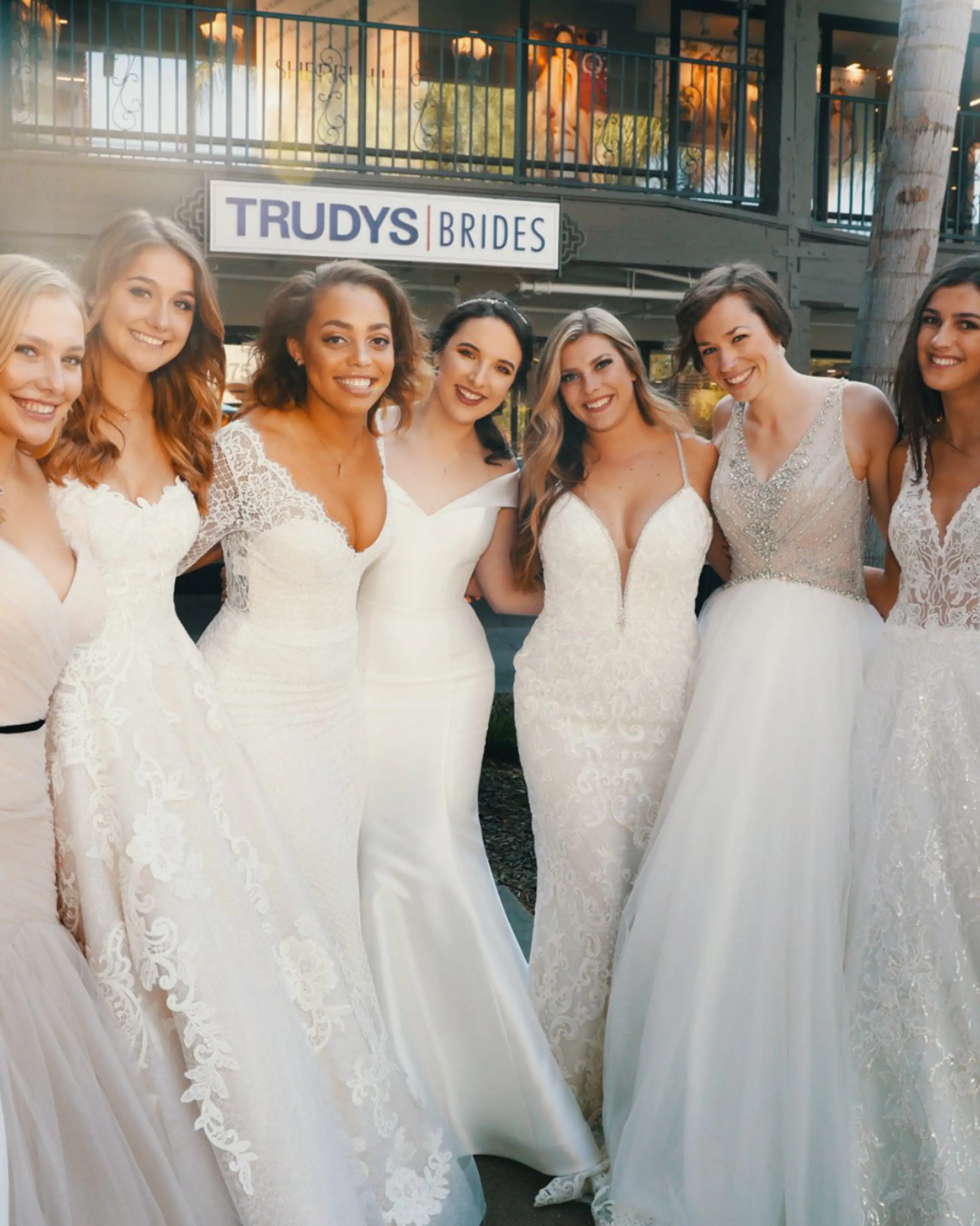 ENDED | Bridal Sample Flash Sale Main Image