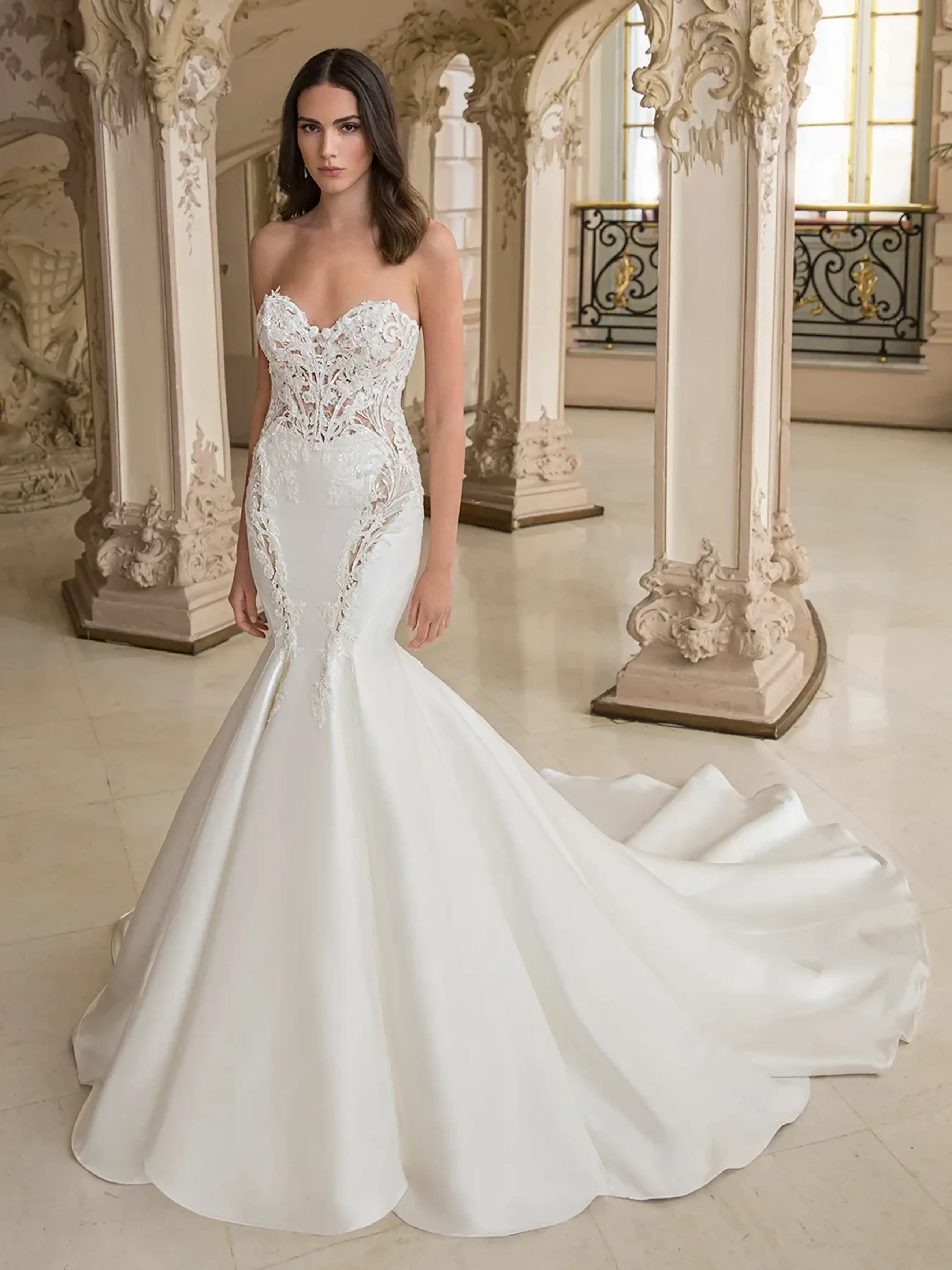 ENDED | Enzoani Love, Élysée and Étoile 2023 Collection Preview